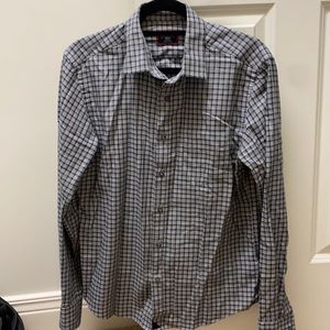 Men’s Untuckit medium slim fit button down